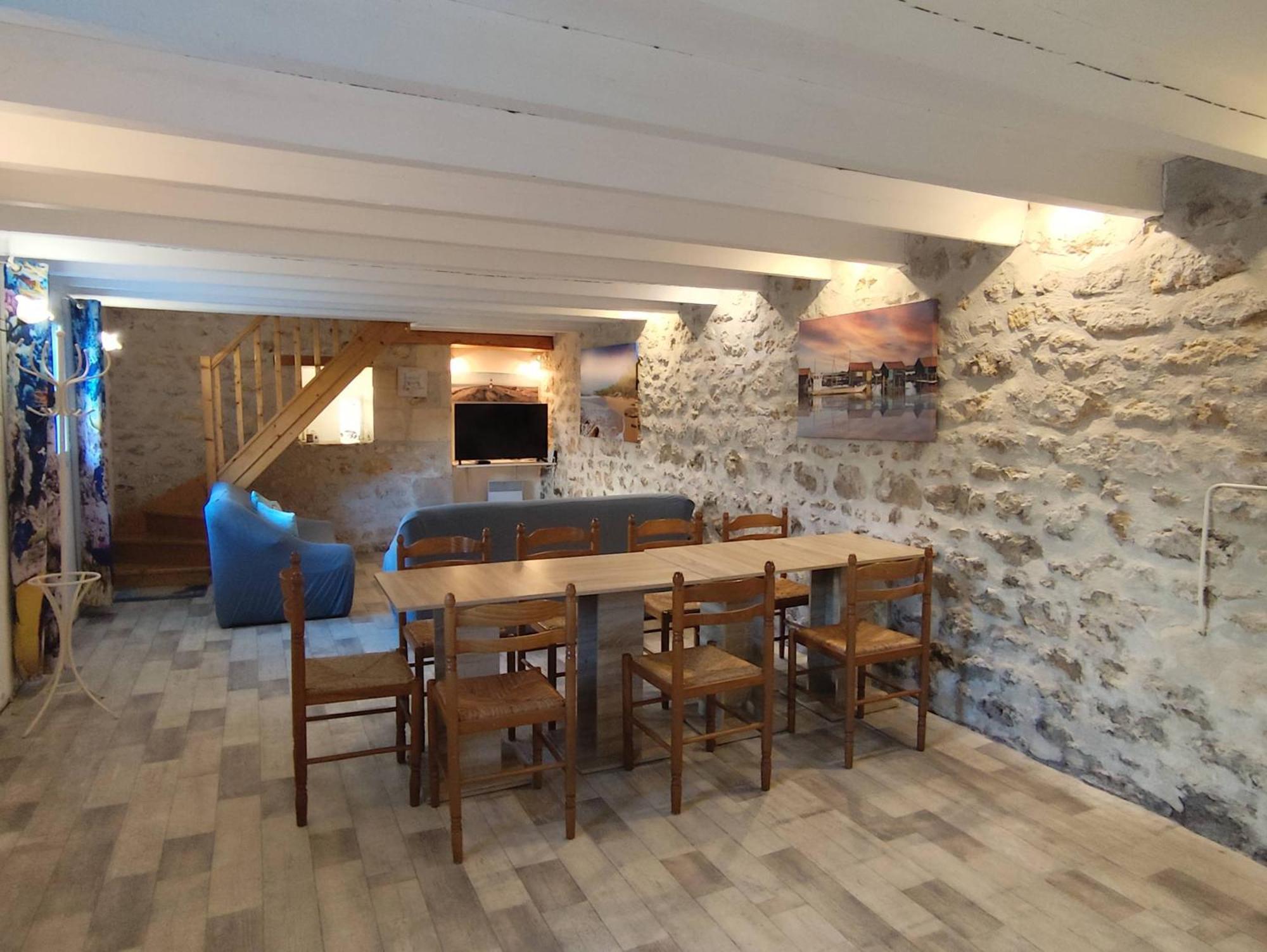 Logis De Chalons A La Holiday home Le Gua (Charente-Maritime)