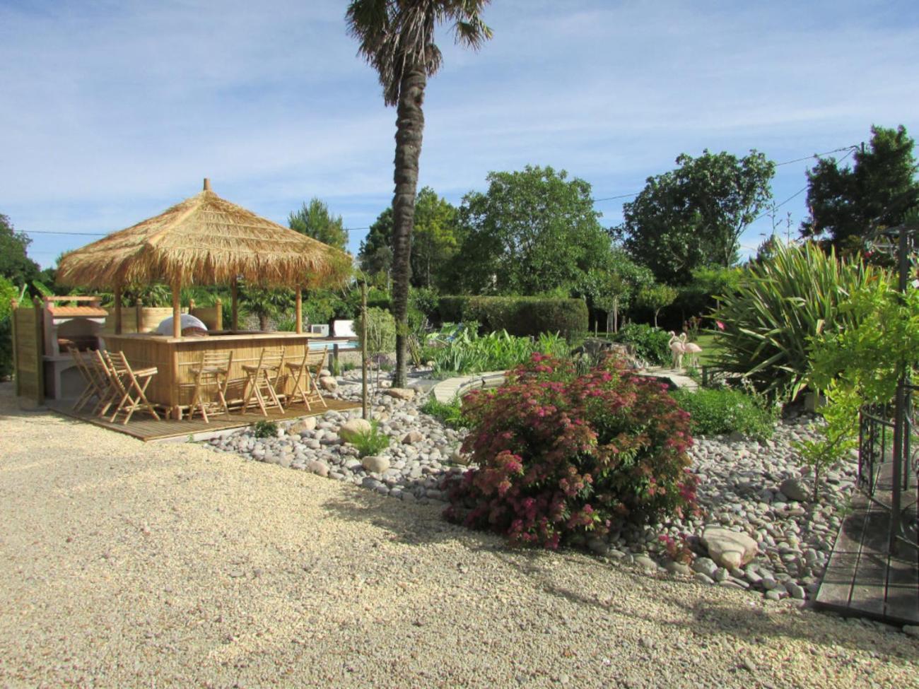 Logis De Chalons A La Holiday home *