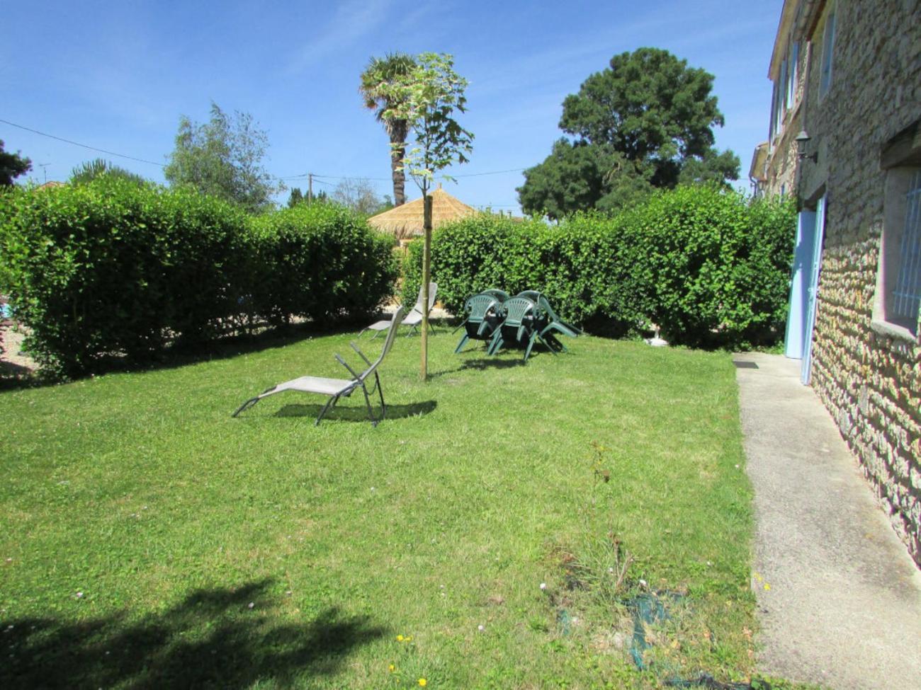 Holiday home Logis De Chalons A La *