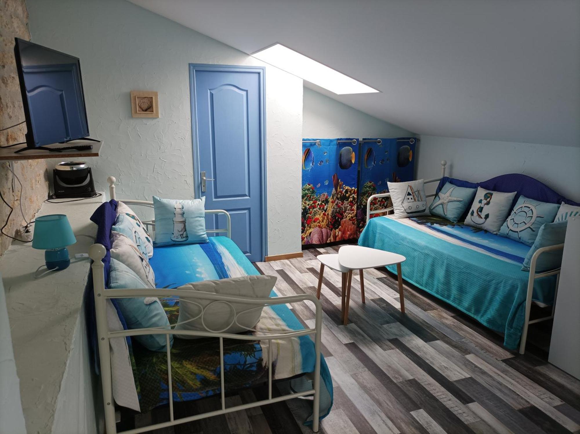 Logis De Chalons A La Le Gua (Charente-Maritime)