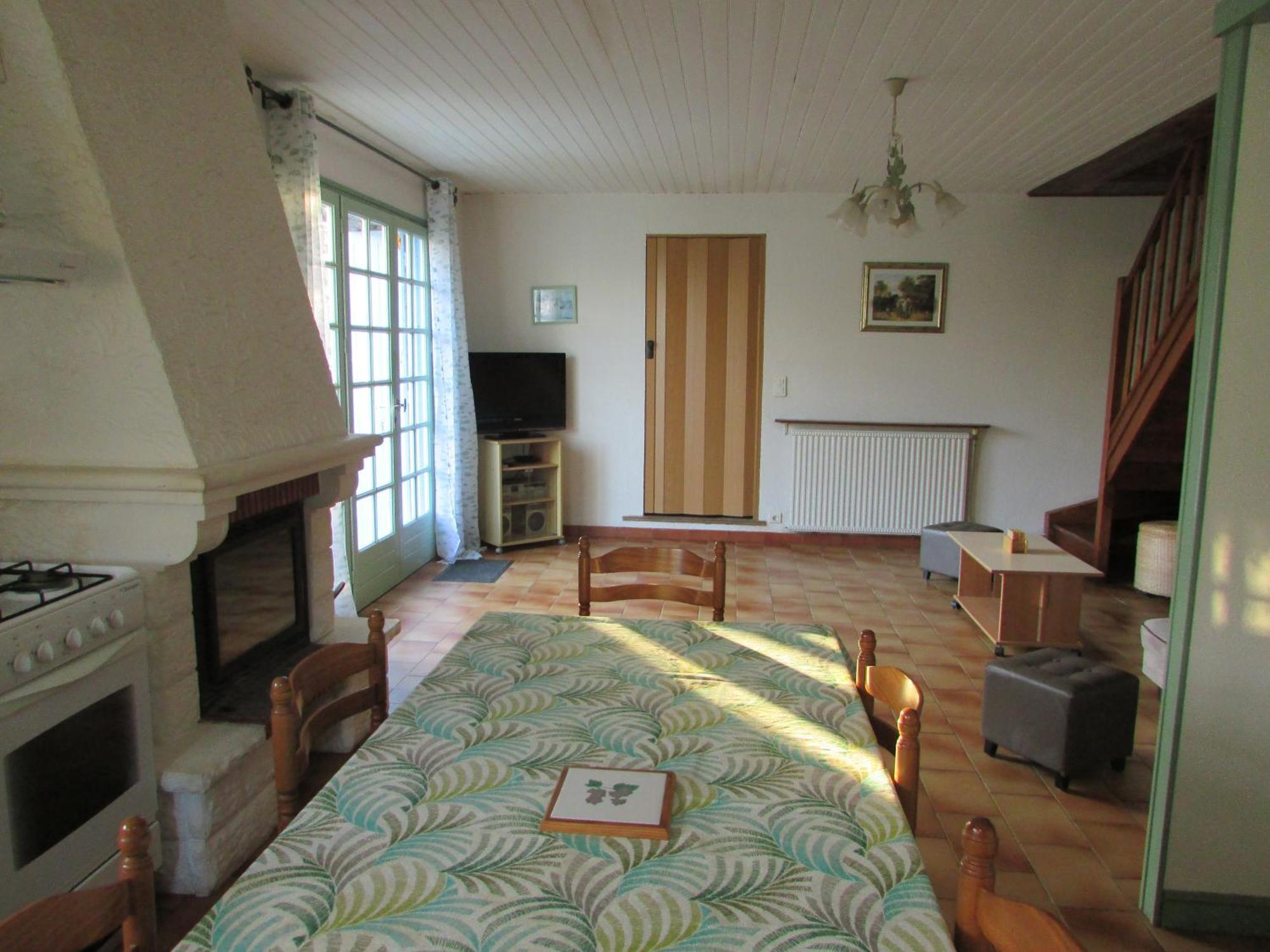 Logis De Chalons A La * Le Gua (Charente-Maritime)