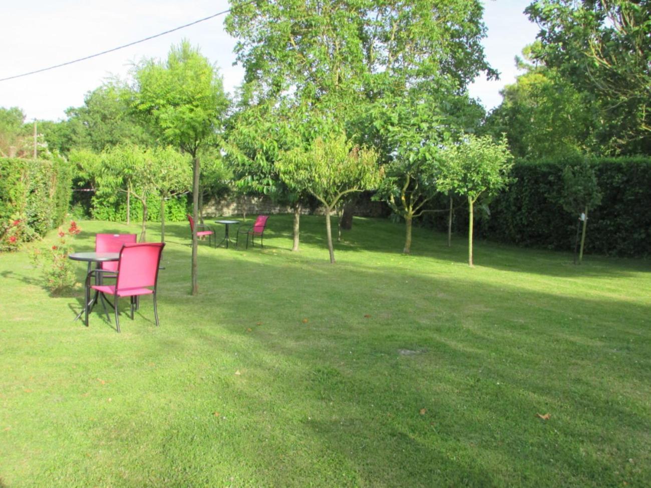 Holiday home Logis De Chalons A La Le Gua (Charente-Maritime)