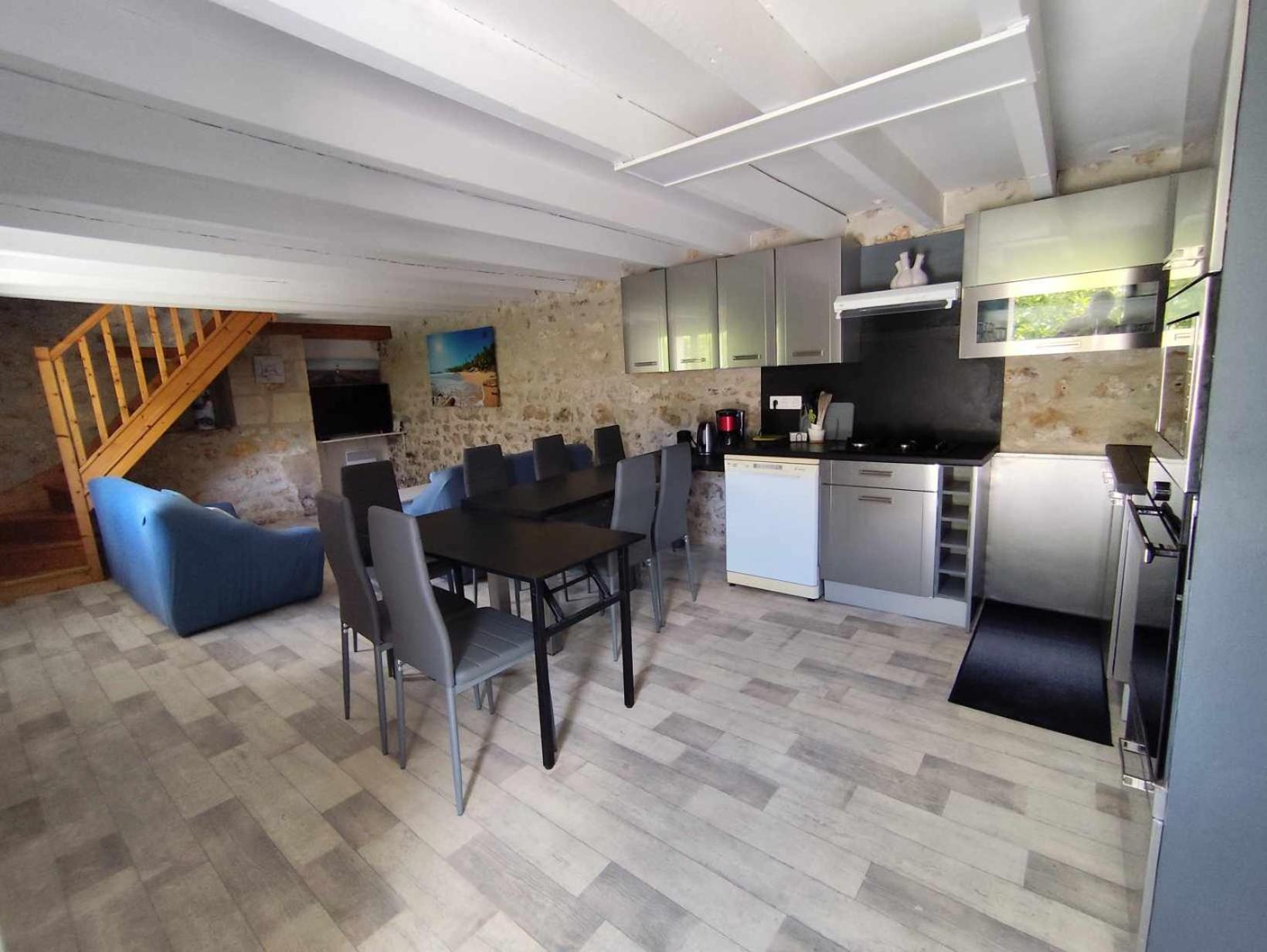 Logis De Chalons A La Le Gua (Charente-Maritime)