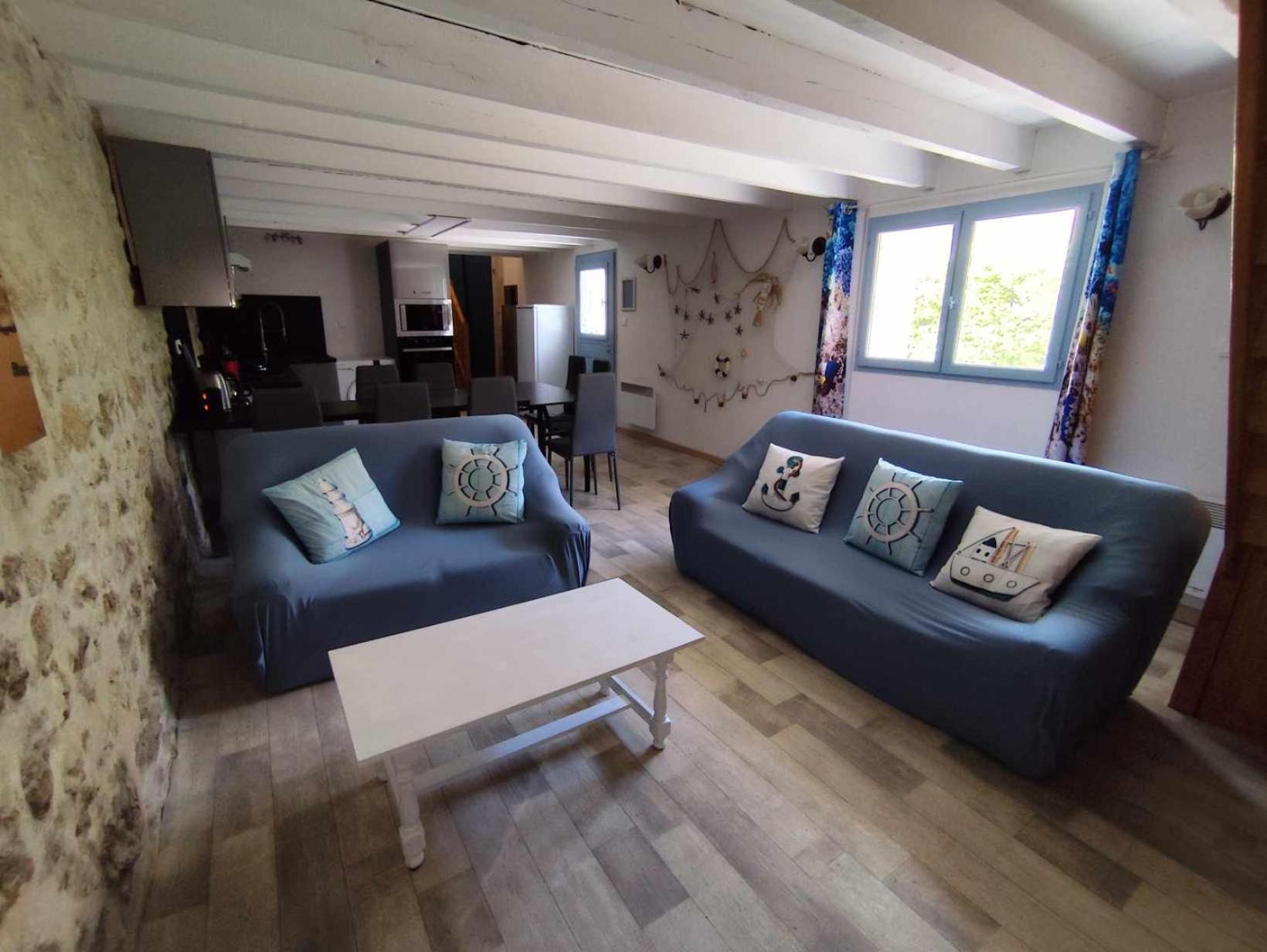 Logis De Chalons A La Holiday home *